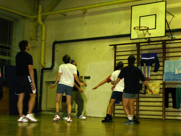 Večerní basket.jpg